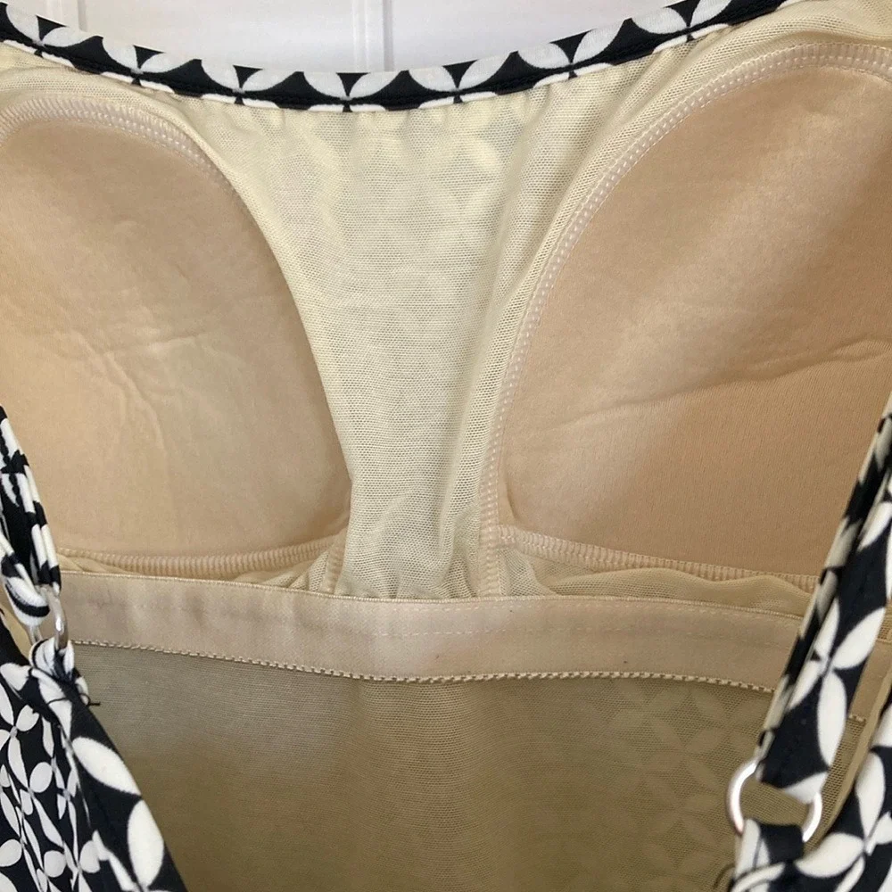 Swim Solutions Womens Swim‎ Dress Size 14 Black White Lined Modest Tummy Control - Picture 9 of 12